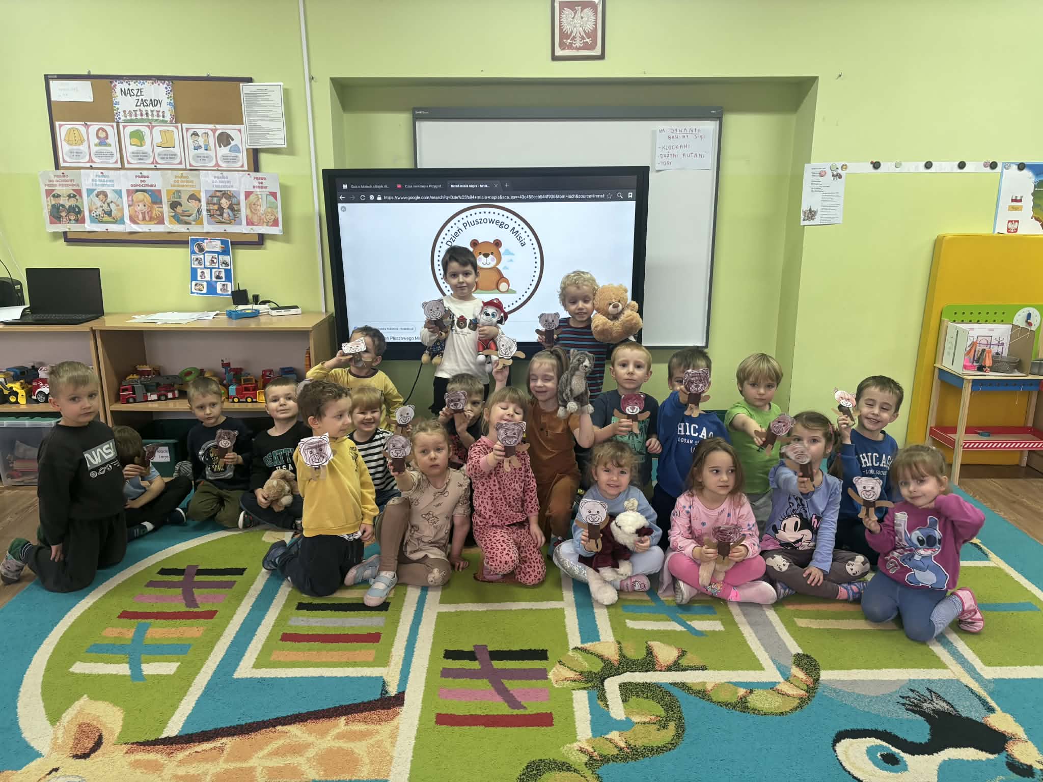 dzieci na dzień misia